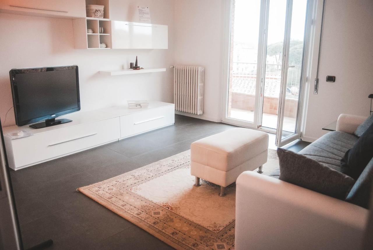 시에나 Nova Domus Flat Free Private Parking 아파트 외부 사진